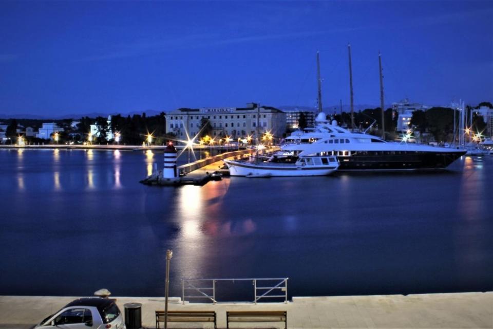 Luxury Apartment Gloria Old Town Zadar With Sea View Exterior photo